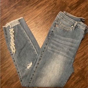 Women’s Bebe high waisted jeans with silver braided detail